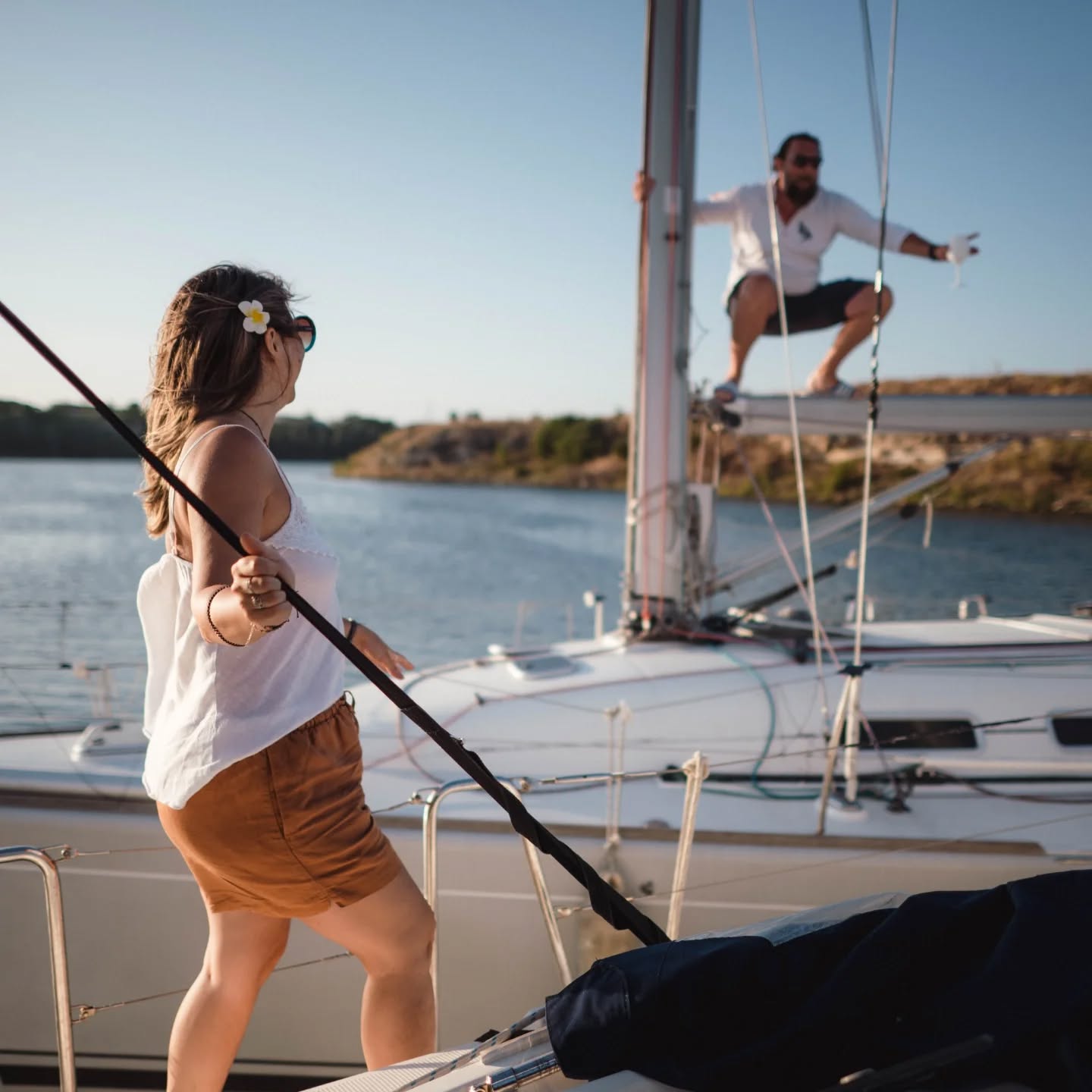 Petrecere pe punte cu flag